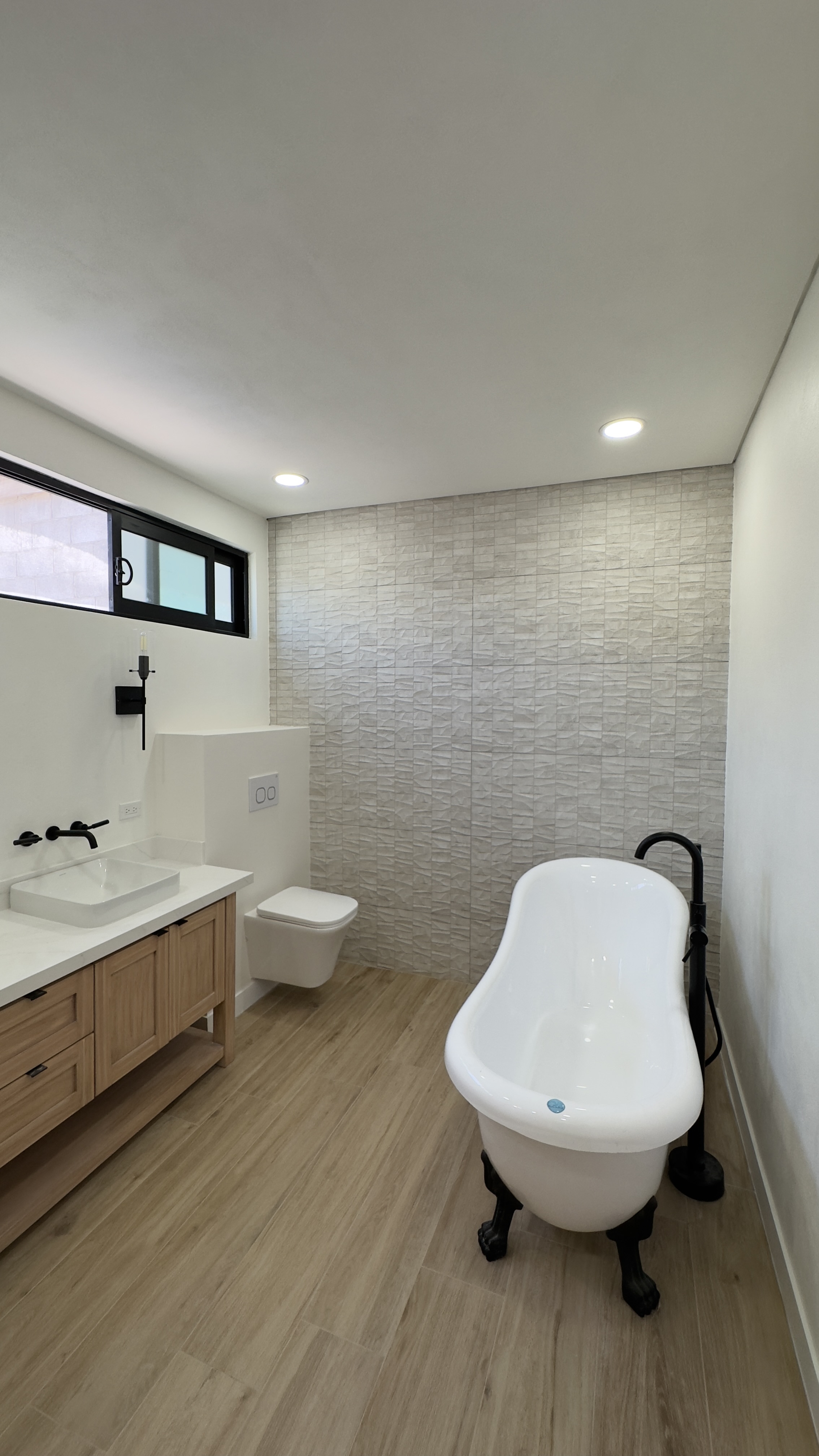 Baño con tina de Casa Morita